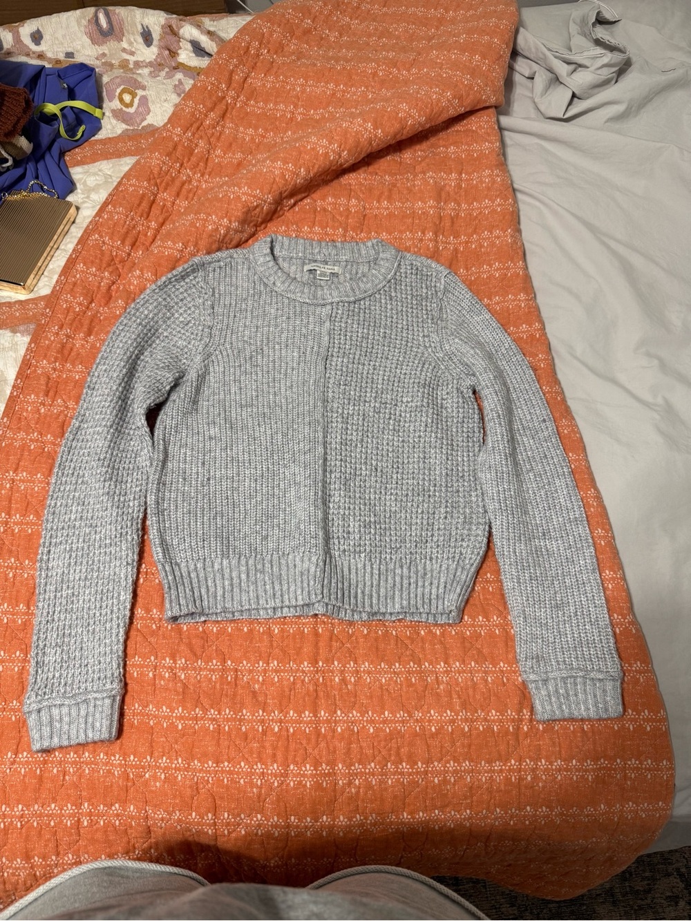 American Eagle Outfitters Light Gray Crewneck Knit Sweater